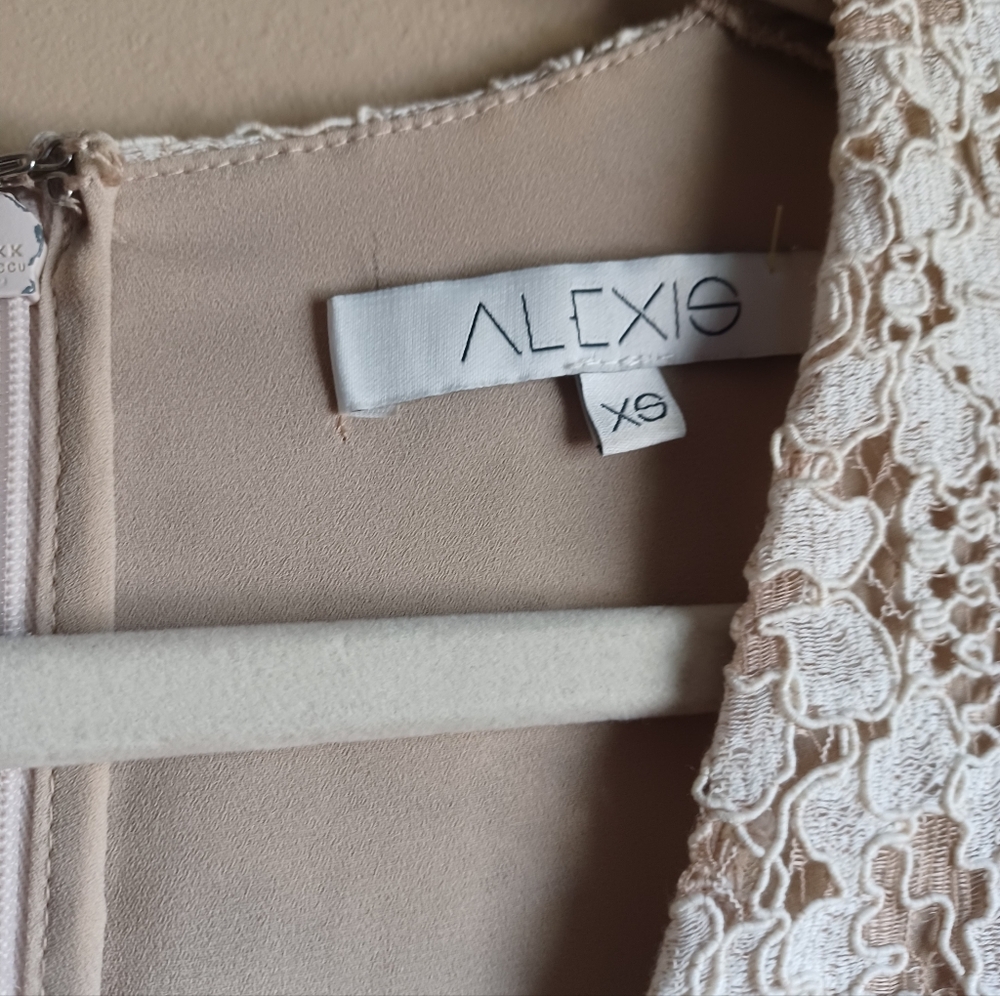 ALEXIS ROMPER - Picture 2 of 10